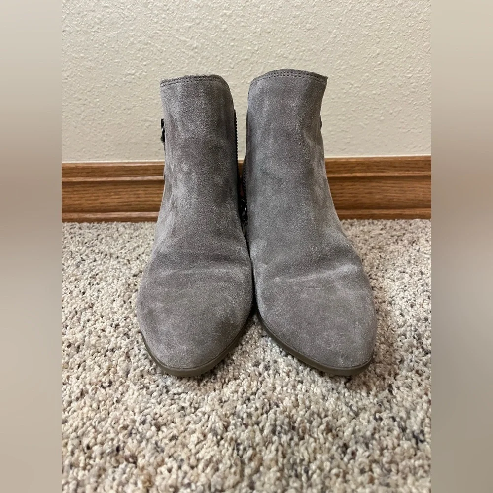 FRYE Judith bootie Double zip Suede Sz 7.5